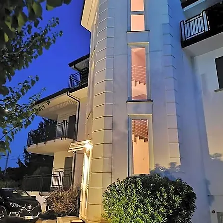 Raja Bed & Breakfast